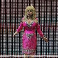 Dolly Parton performing at the Seminole Hard Rock Hotel | Picture 106174